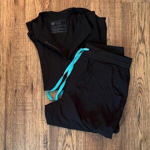 Figs Black Scrub Set with Aqua Accent